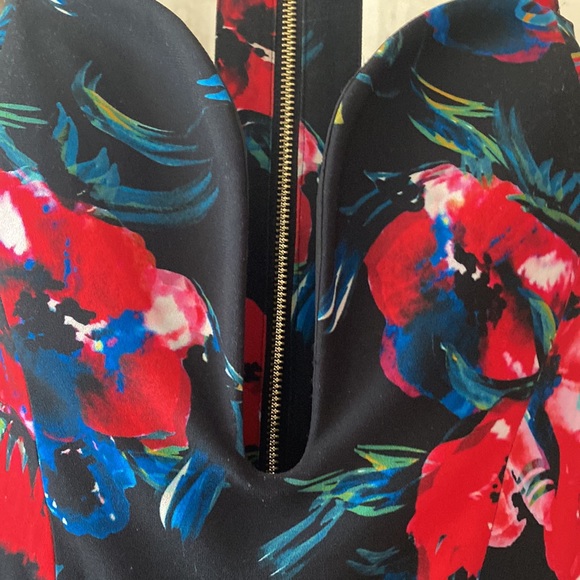 🌺🌼Bebe jumpsuit 🌼🌹 - Picture 6 of 10